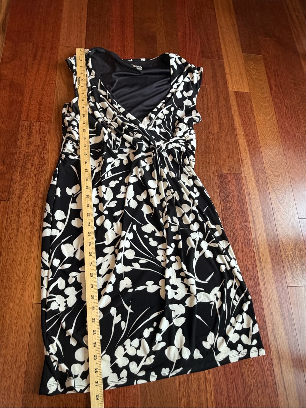 Anne Klein Black Knit Top with Logo Tag - Picture 5 of 7